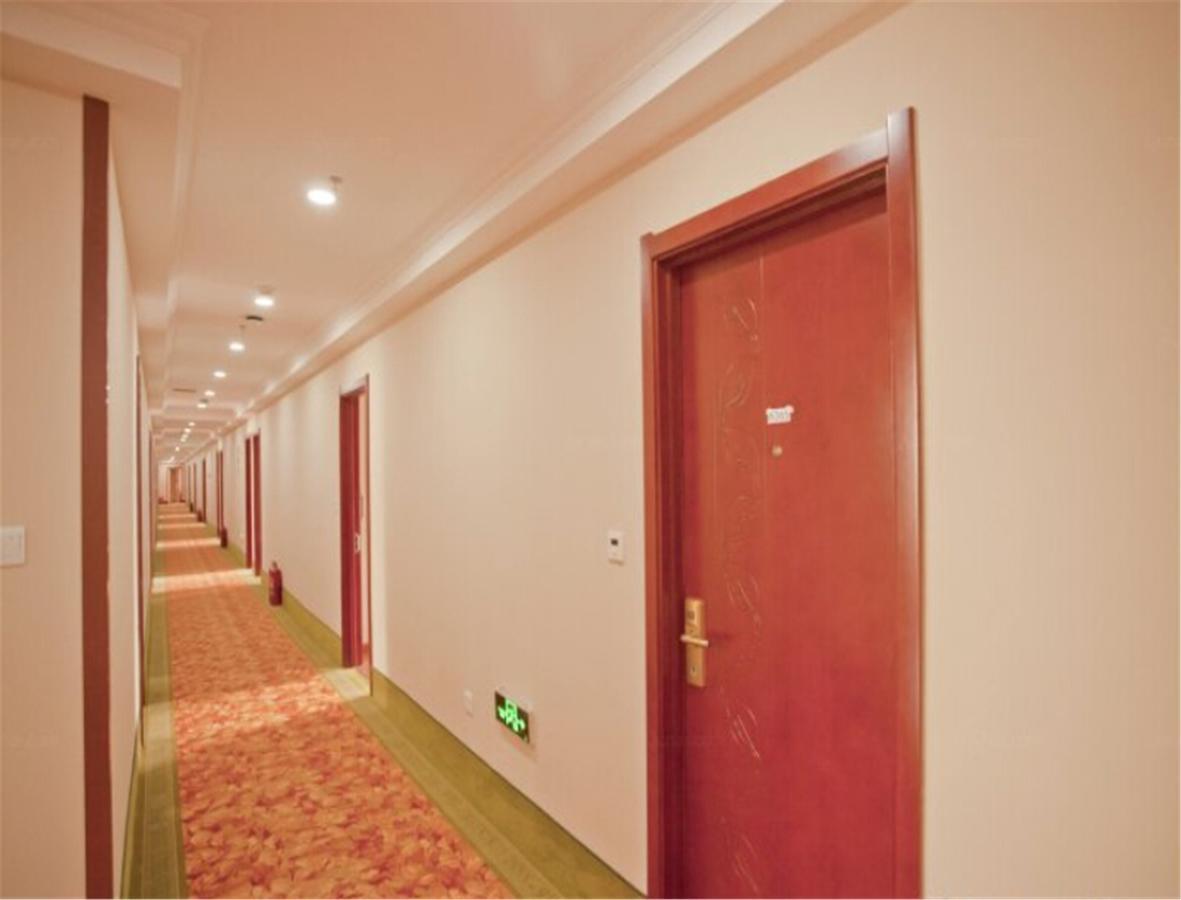 Greentree Inn Liaoning Dalian Railway Station South Shengli Square Express Hotel Exteriör bild
